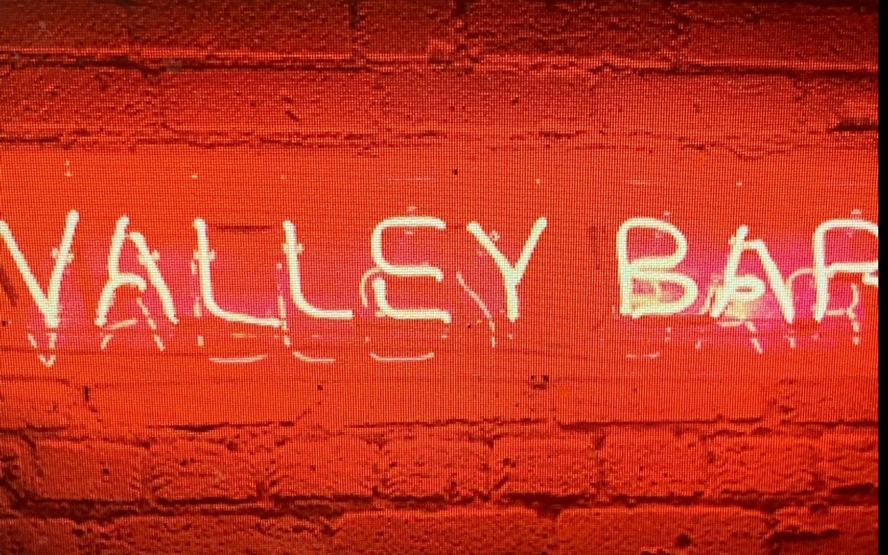 Valley Bar 