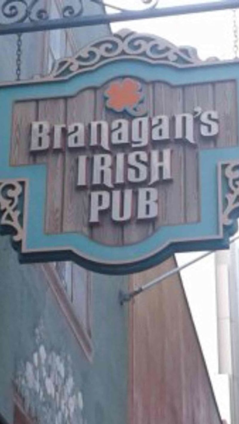 BRANAGAN’S IRISH PUB